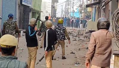 Sambhal Mosque Violence: Internet Banned, Schools Closed After 3 Casualties — Key Updates