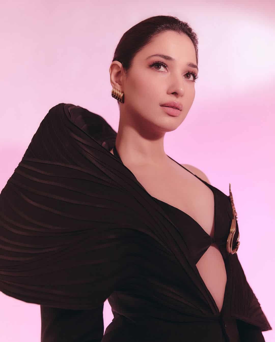 Pics: Tamannaah’s Dark, Dreamy, Divine Look