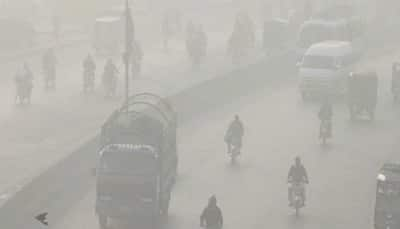 Pakistan: Severe Smog Blankets Karachi As Cold Wave Intensifies