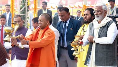 Maha Kumbh 2025: CM Yogi Reviews Arail Tent City, Focuses On Public Comfort