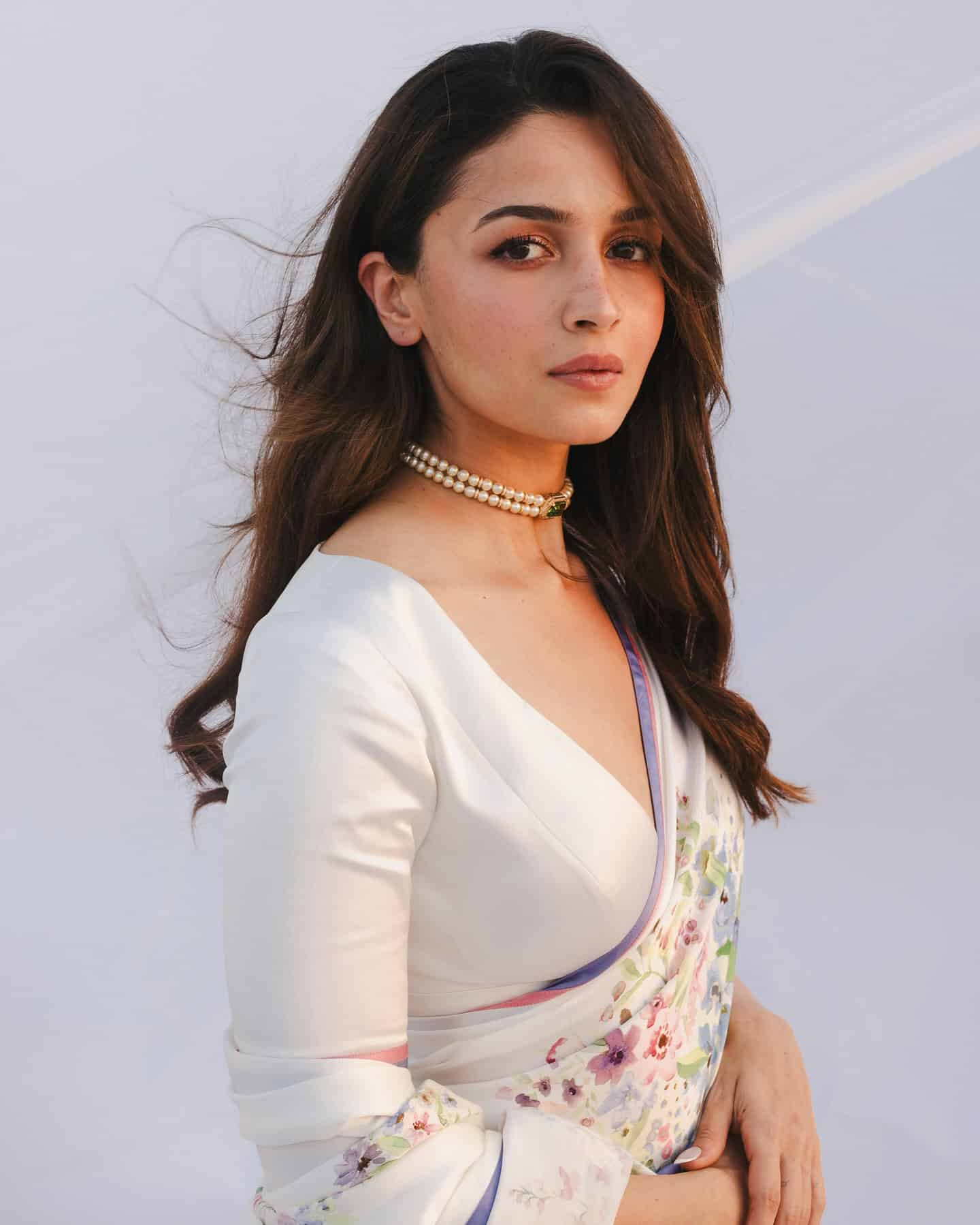 Alia Bhatt’s Flawless Look In White Saree – Pics