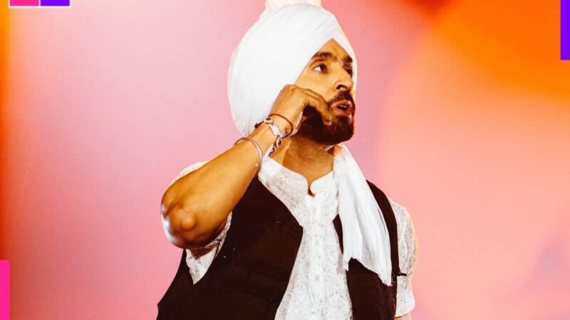 ‘Aaj jhukega nahin…’ Diljit Dosanjh invokes Allu Arjun as he takes a dig at Maharashtra government during Mumbai show