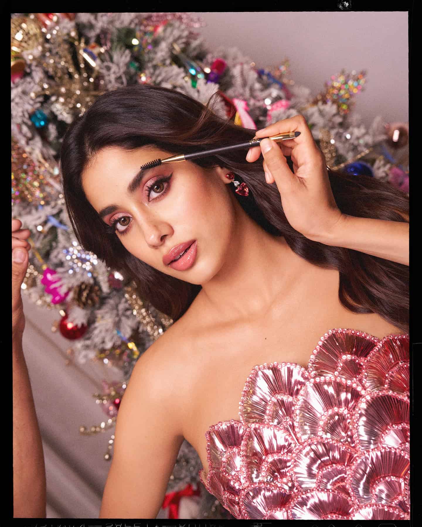 Janhvi Kapoor Just Made Pink Cooler