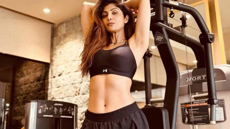 Pics: How the 49-Yr-Old Heroine Keeps Her Body Toned