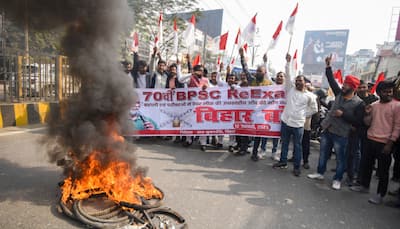 BPSC Exam Row: Pappu Yadav’s Supporters Disrupt Traffic Movement In Patna To Enforce Bandh