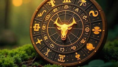 Top 5 Astrologers In Pune: Acharya Indravarman & Other Famous Astrologers