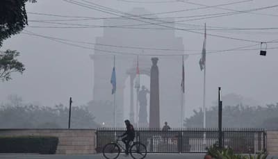 Delhi’s Air Quality Remains ‘Very Poor’ Amid Cold Wave And Foggy Conditions