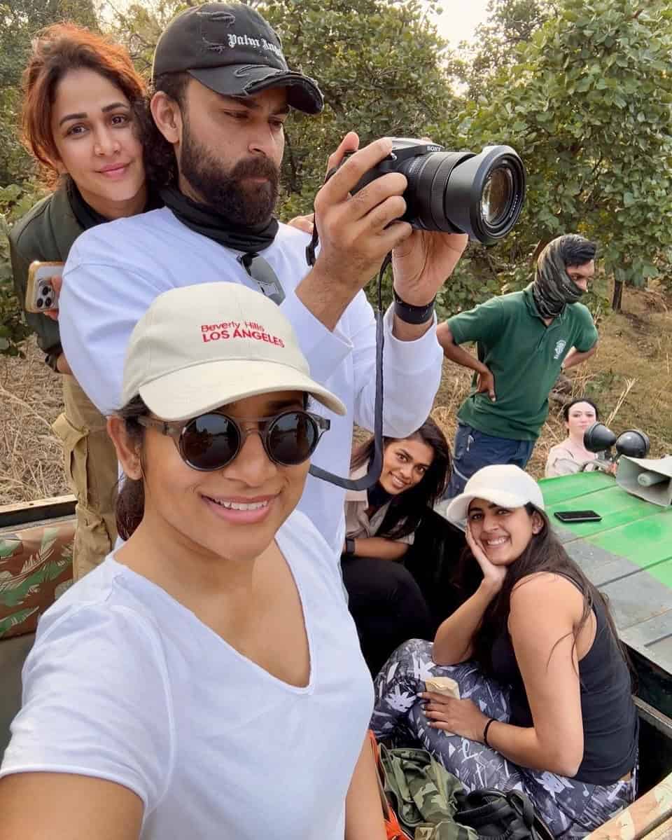 Mega Family’s New Year Adventure In Jungle!