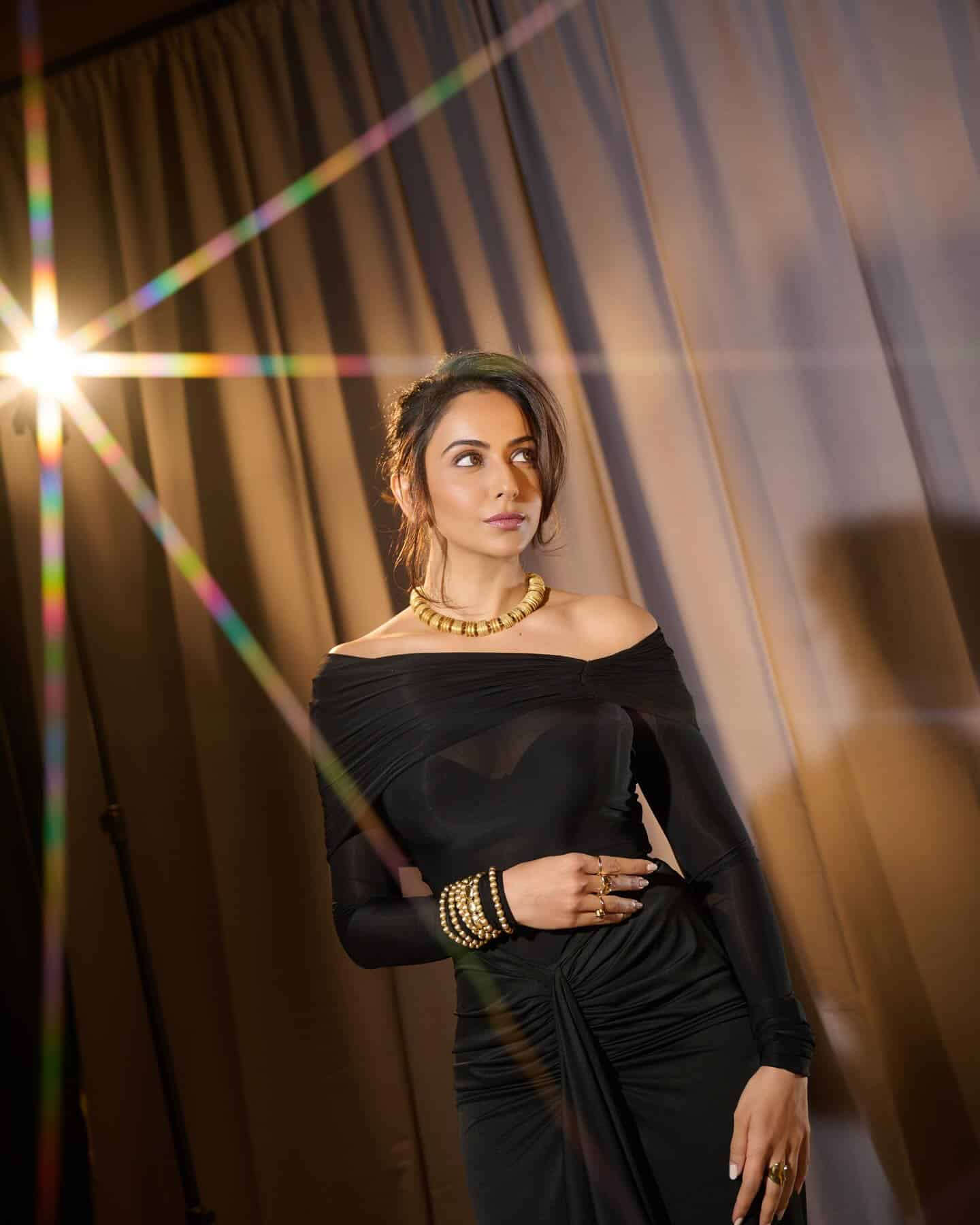 Rakul Preet’s 2025 Kickoff: Black, Bold & Beautiful!