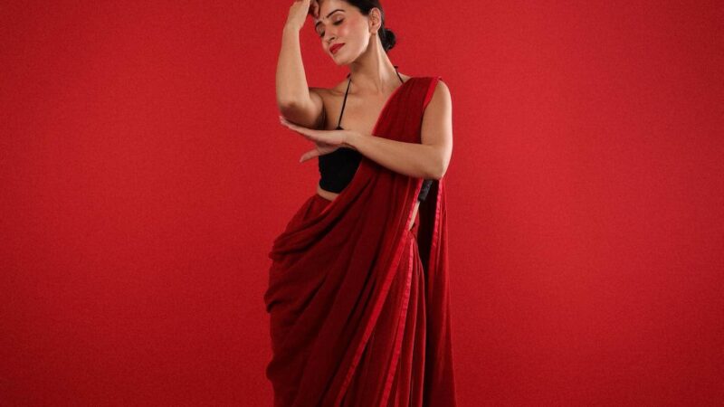 Anshu’s Red Saree Look Screams Valentine’s Day Glam!