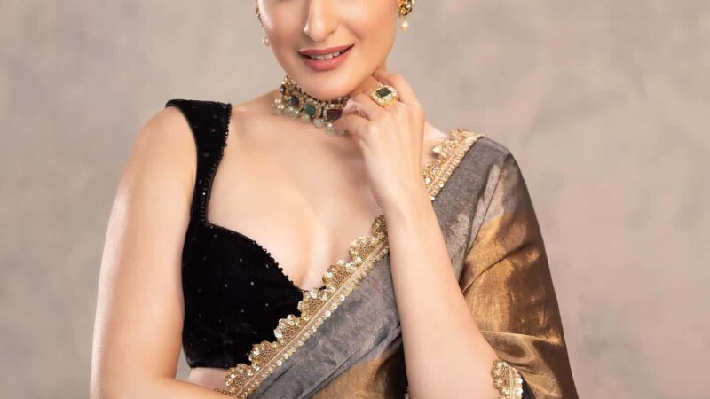 Pragya Jaiswal Stuns Like a Golden Goddess!