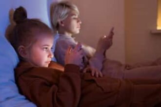 Rising Screen Time To Drive Near-Sightedness In Children, Adults: Experts Warn Of Digital Eye Strain Crisis