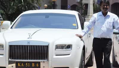 Meet The Billionaire Barber Once a Newspaper Seller Who Slept Hungry... Now He's the Owner of 400 Luxury Cars more than Mukesh Ambani, Ratan Tata, his business is…