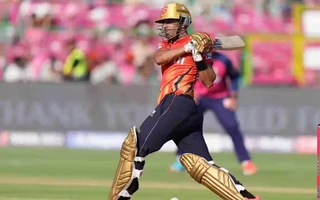 1747568670041_shashank-singh WATCH - Shashank Singh plays improvised ramp shot against Akash Madhwal in IPL 2025 match, video goes viral