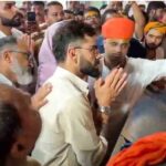 [WATCH] Virat Kohli visits Hanumangarh Temple in Ayodhya with wife Anushka Sharma ahead of IPL Playoffs