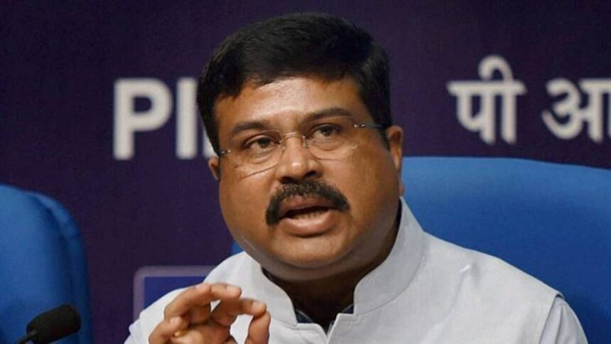Dharmendra Pradhan, Narendra Modi, Rahul Gandhi, caste census, caste census India, population census, caste census in India, bjp, congress, Centre announces caste census, Ashwini Vaishnaw, Cabinet approves caste census, Indian express news, current affairs