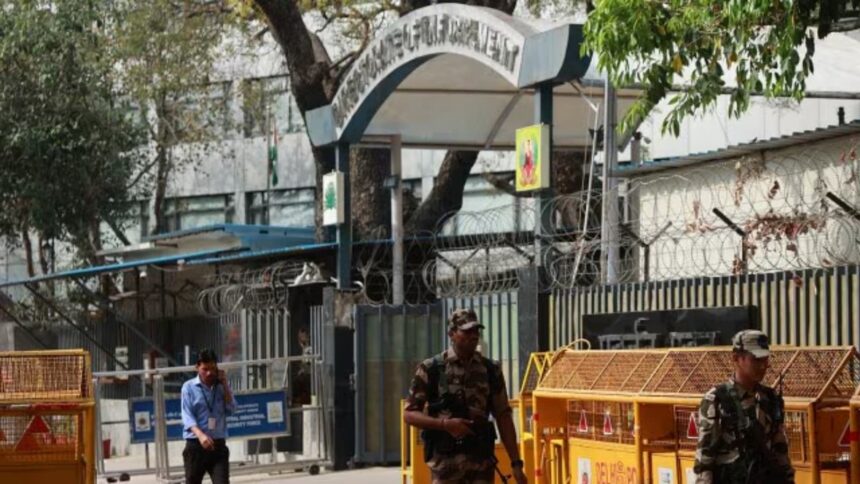 Bangladeshi immigrants, Bangladeshi illegal immigrants, Bangladeshi immigrants Pakistan, bangladeshi immigrants Assam detainees, Bangladeshi deportations, deportation, covert deportations to Bangladesh, Indian express news, current affairs