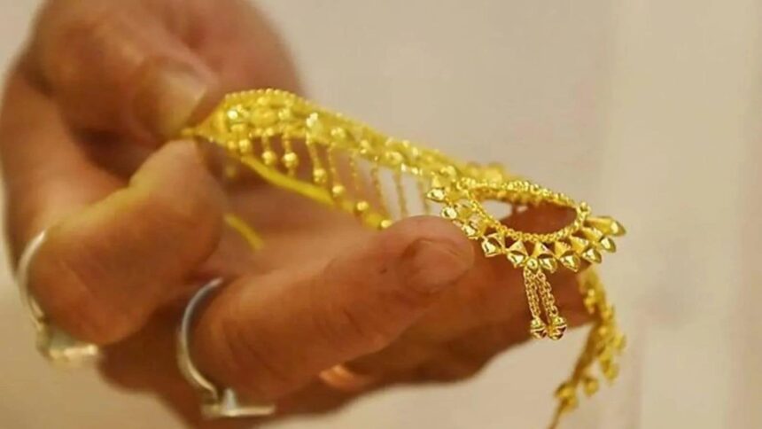 Check today's (May 22, 2025) 18, 22 and 24 Carat Gold Prices in Chennai, Bangalore, Hyderabad, Mumbai, Delhi. (File)