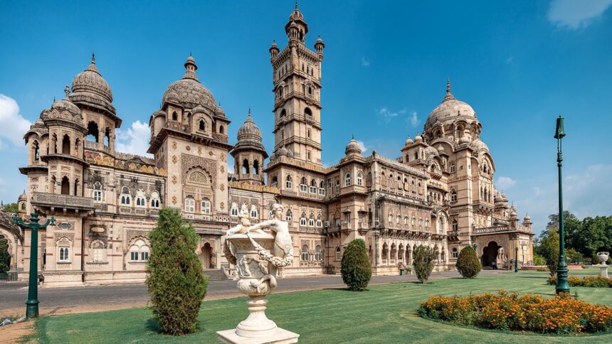 Explore the Laxmi Vilas Palace, India’s grandest royal residence—four times the size of Buckingham Palace. Discover its history, architecture, royal traditions, and Garba celebrations.