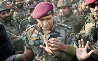 ms-dhoni-army-3 Throwback: MS Dhoni’s message during LoC visit, now resonates after India’s PoK Airstrike