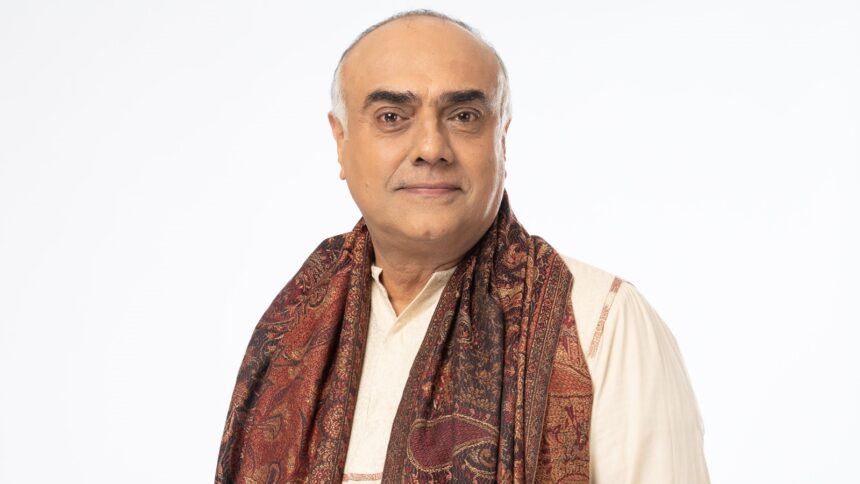 Rajit Kapur on being a part of Aadyam Theatre's Mumbai Star