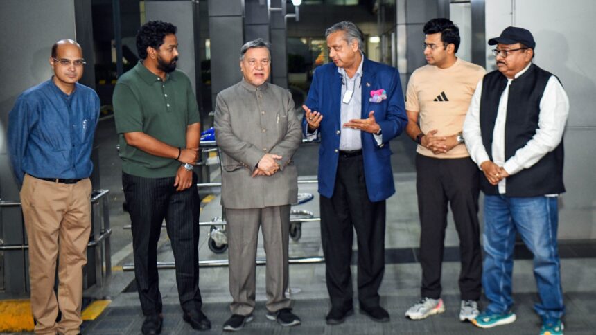 Shashi Tharoor delegation