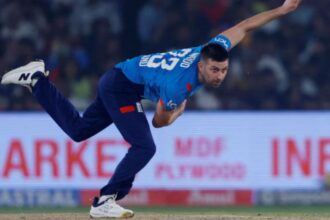 England's pacer Mark Wood has been ruled out of all form of cricket after undergoing knee surgery. (Photo: Reuters)