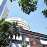 Markets Bounce Back After Early Slump, End Slightly Lower