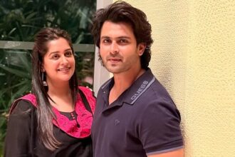 Liver cancer patient Dipika Kakar with husband Shoaib