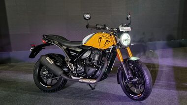 Triumph Speed 400 can be decked up with a host of genuine accessories, which can be easily purchased from the Triumph stores.