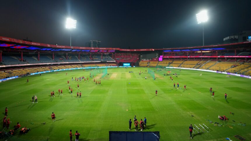 RCB vs SRH Pitch Weather IPL 2026