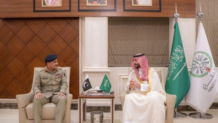 Pakistan’s Chief of Defence Forces Field Marshal Asim Munir met the Saudi Arabian Defence Minister Prince Khalid bin Salman on 7 March | Source: X, @kbsalsaud