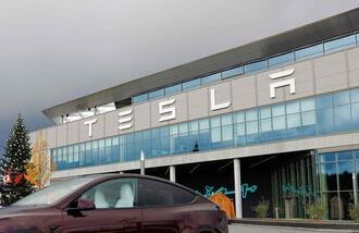 Tesla announced on Friday that the Dutch authority, RDW, is currently evaluating its application for the FSD platform and is scheduled to provide certification in the Netherlands near April 10.
