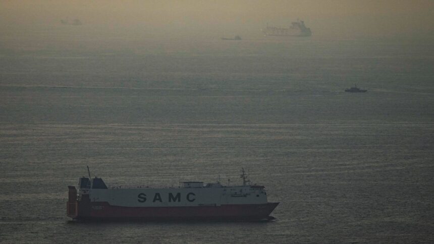 trump iran strait of hormuz