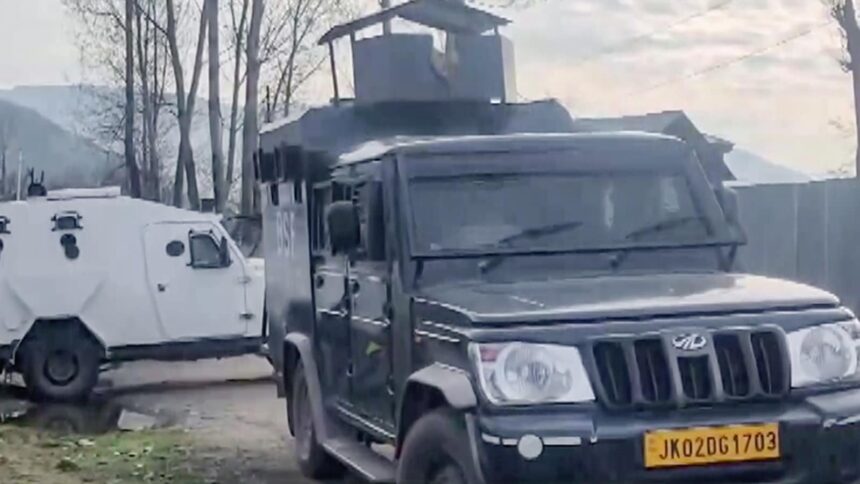 Handwara: NIA teams raided the residence of a businessman in connection with the Delhi Red Fort blast case
