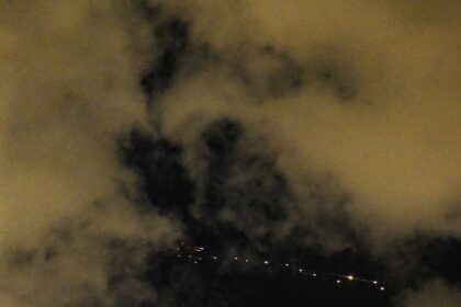 An Iranian missile with cluster munitions flies toward Israel, as seen from Tel Aviv, March 9. REUTERS