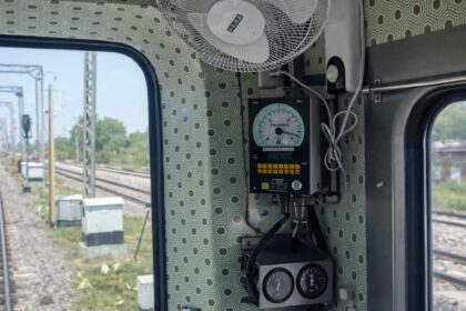 The zonal railway has also undertaken fencing work on both sides of the track. (Image: ECR/Photo enhanced with AI)
