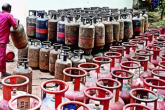 Govt orders faster city gas project clearances, hikes commercial LPG allocation to ease supply stress