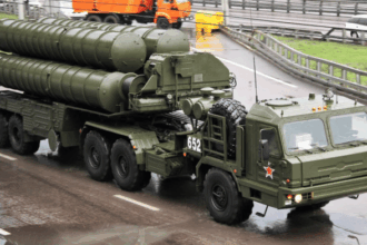 The S-400 Triumf is an advanced Russian-developed mobile surface-to-air missile (SAM) system | Commons