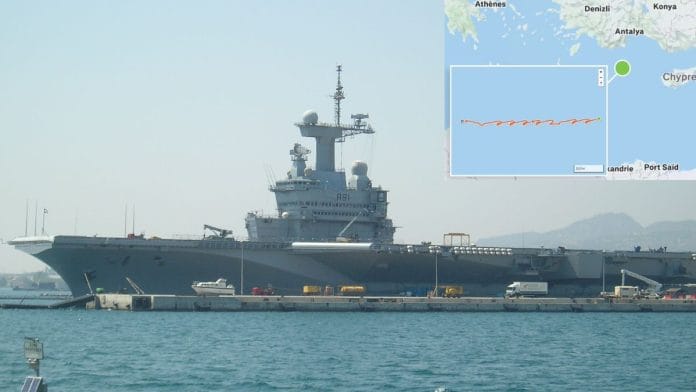 Charles de Gaulle aircraft carrier; (inset) pattern of a sailor's exercise as seen on Strava app | Photo: Wikimedia Commons