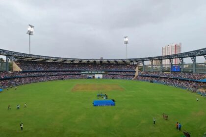 MI vs KKR IPL Pitch Weather