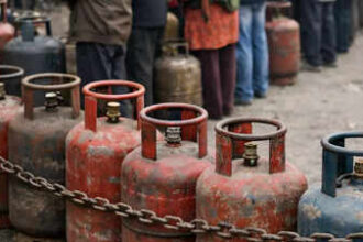 Where to complain if someone asks for extra money for LPG cylinder or delays delivery