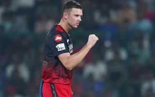 1749483080427_josh-hazlewood Josh Hazlewood