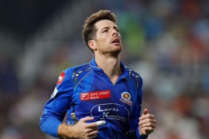 [WATCH] IPL 2026: Mitchell Santner joins Mumbai Indians squad ahead of DC clash