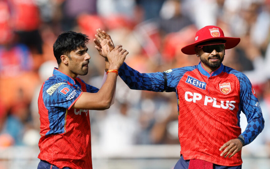 IPL 2026: Why are PBKS players wearing black armbands in Match 17?
