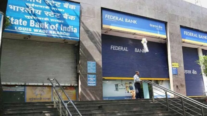Bank Holiday Today, January 23: Are banks open or closed for Saraswati Puja? Check the full city-wise operational status as per RBI guidelines.