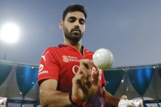Bhuvneshwar is the most prolific bowler in IPL Powerplays (88 wickets), with an economy rate of 6.58 to boot. (BCCI Photo)