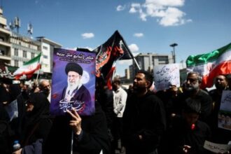 People gather in Tehran after US President Donald Trump agrees to a two-week ceasefire with Iran, 8 April 2026 | Photo: Majid Asgaripour, WANA | Via Reuters