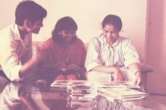 Me and my cousin Paula with Asha Bhosle.