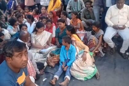 A total of nine people were injured in the blast that took place at the Jharkhand Ispat Plant Private Limited in Hesla. (Express Photo)